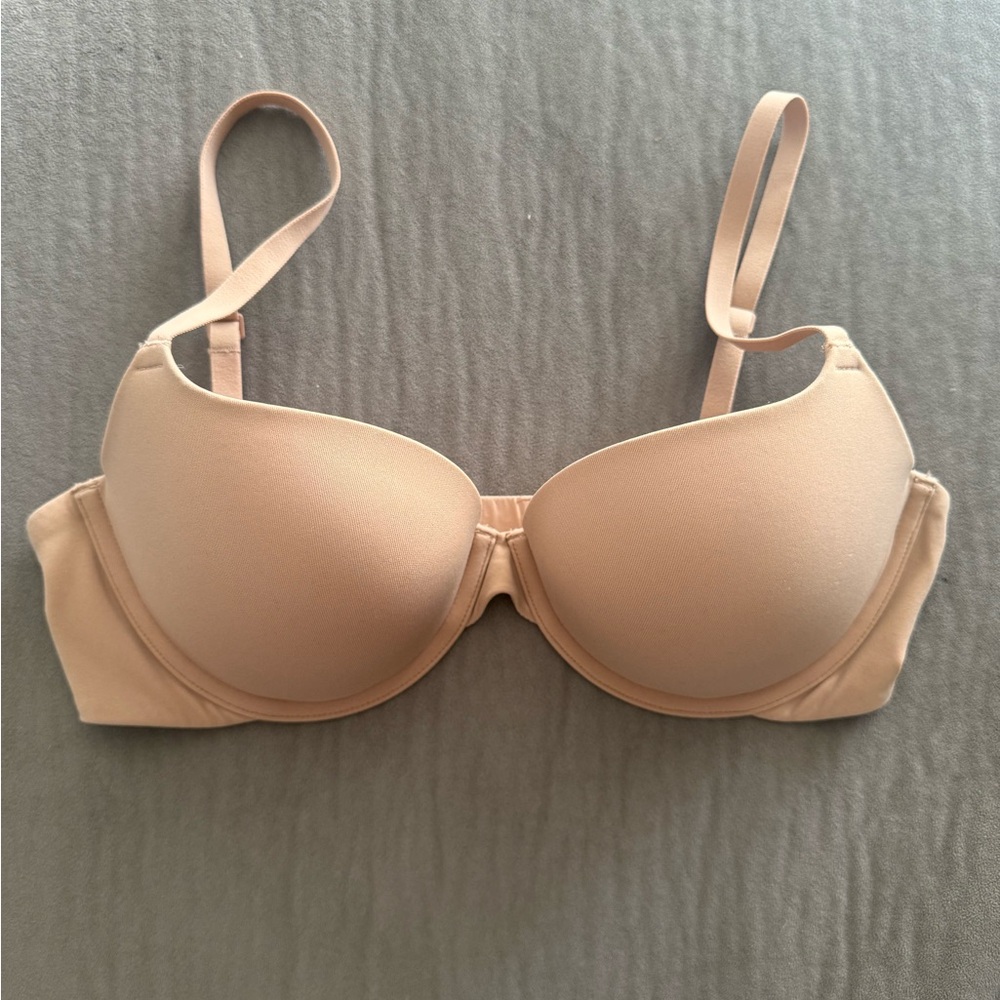 NWOT SKIMS BRA WOMENS SIZE 34C